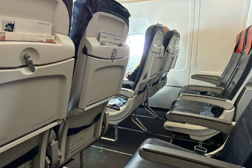 Empty last row of seats