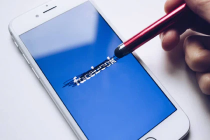 Erasing 'Facebook' app from phone