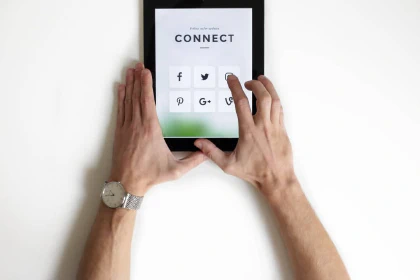Tablet with the word 'connect'