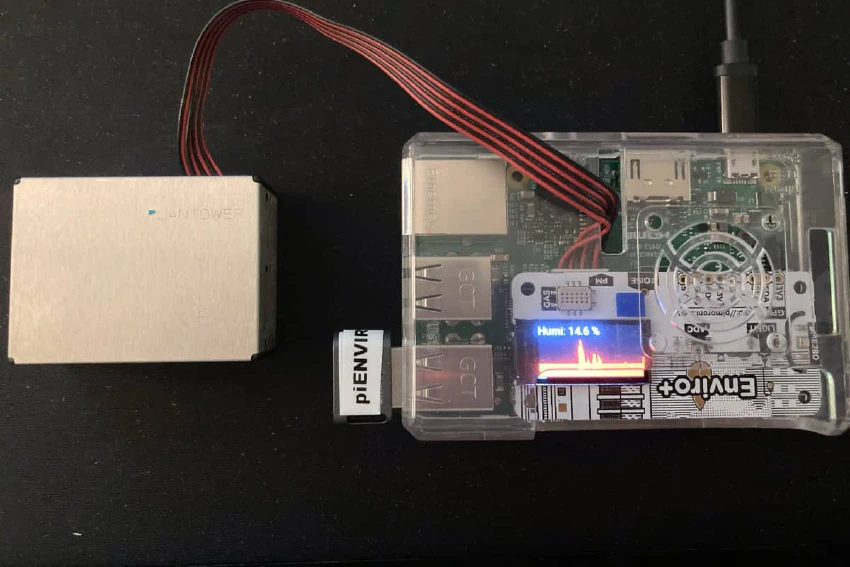 Raspberry Pi with Enviro+ HAT